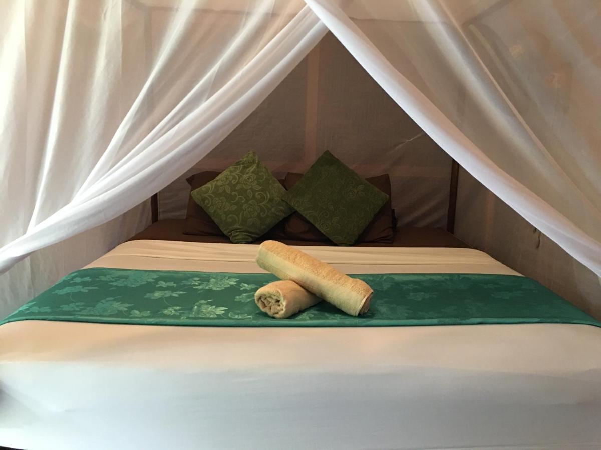 Starlight Beach Resort Koh Phayam Dış mekan fotoğraf