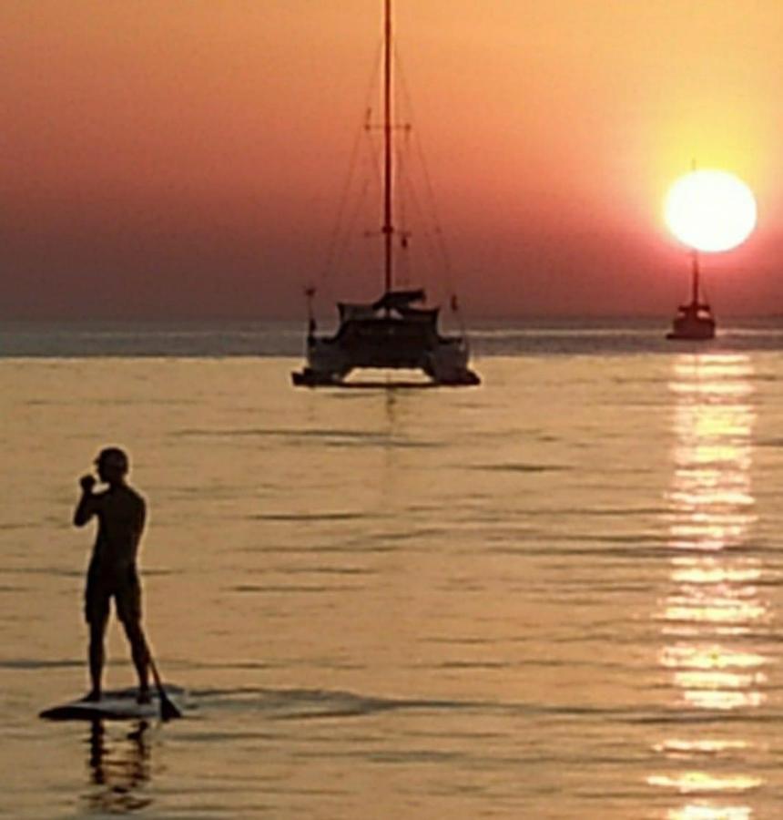 Starlight Beach Resort Koh Phayam Dış mekan fotoğraf