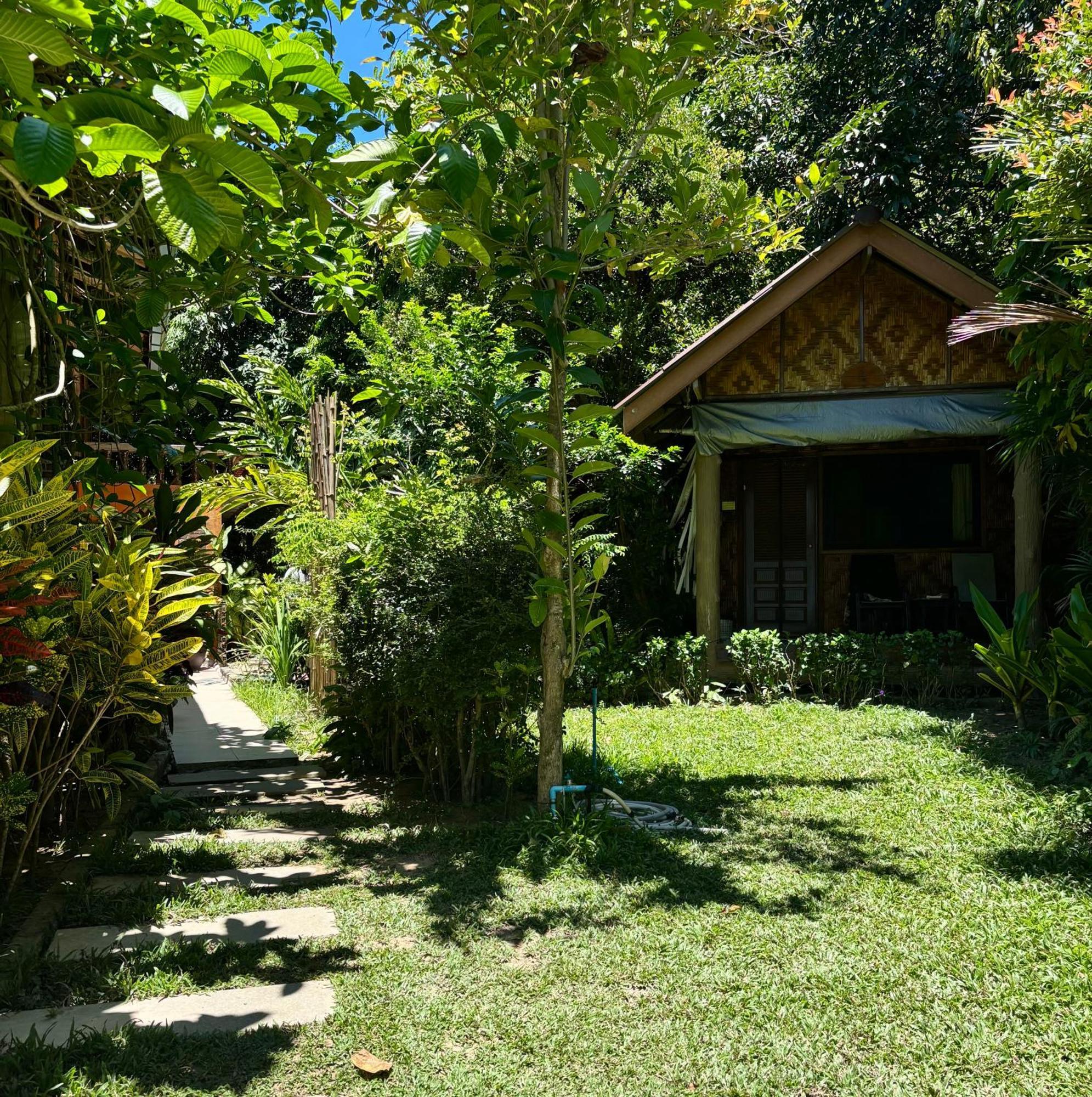 Starlight Beach Resort Koh Phayam Dış mekan fotoğraf