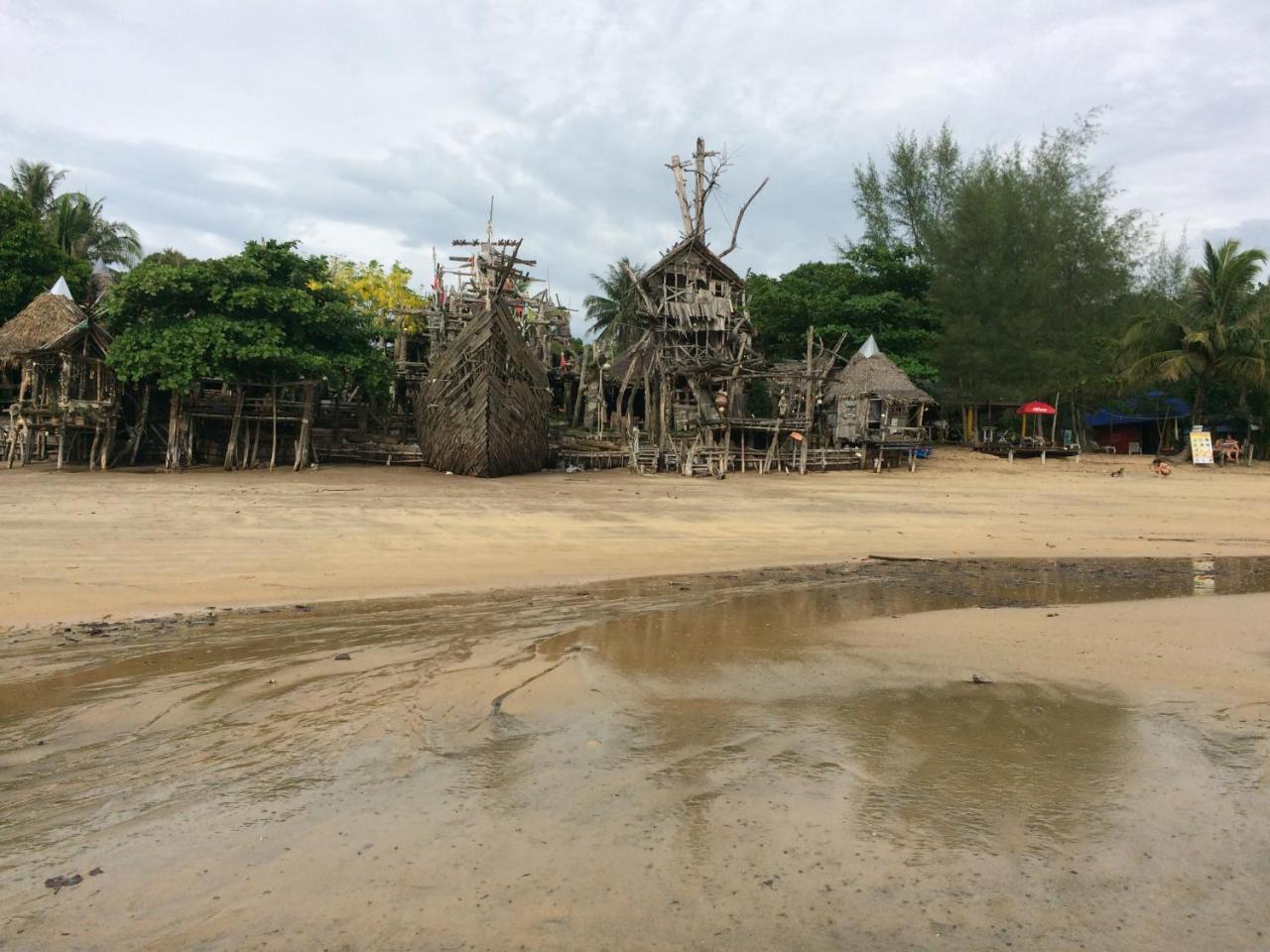 Starlight Beach Resort Koh Phayam Dış mekan fotoğraf