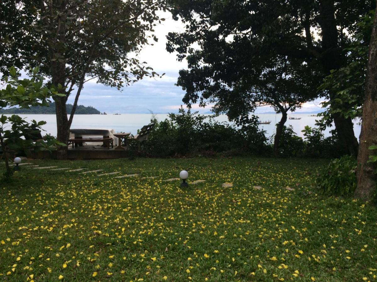 Starlight Beach Resort Koh Phayam Dış mekan fotoğraf