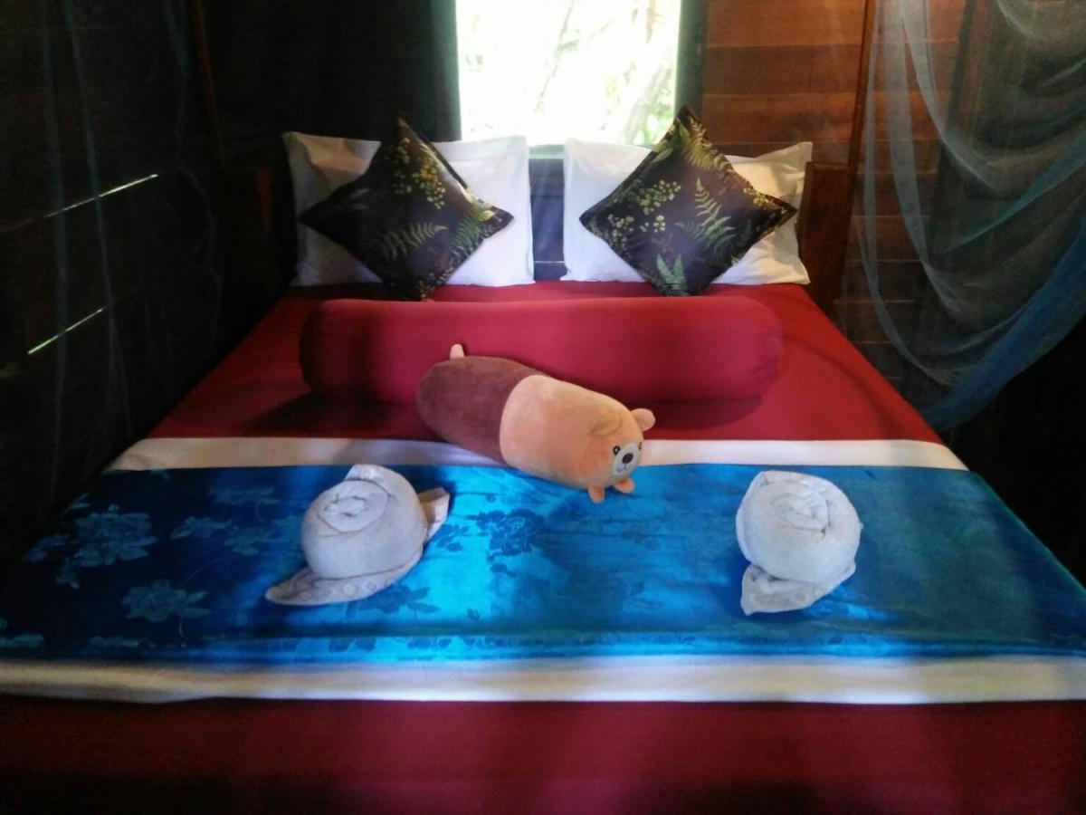 Starlight Beach Resort Koh Phayam Dış mekan fotoğraf